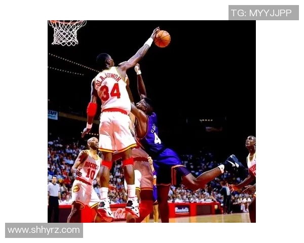 聚焦纽约篮球明星的辉煌历程与传奇故事，探索他们如何影响篮球文化与未来发展